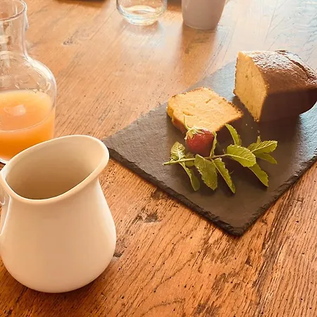 Le Repaire De La Reveuse Bed & Breakfast 3*