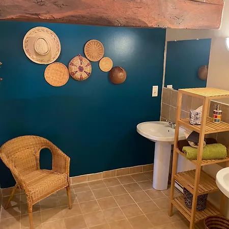 Bed & Breakfast Le Repaire De La Reveuse